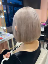 ブリーチ（リタッチ）＋カラー＋5stepトリートメント