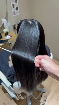 【🌿理想の艶髪へ🌿】カット+艶髪縮毛矯正+3ステップトリートメント
