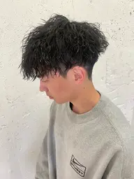 【予約殺到🔥】今トレンドなハイライトカラー！👀 自分に似合うトレンドな髪型、髪色をお届け致します！✨✨