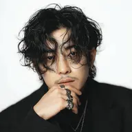 😆素敵な色で素敵な日常に😆🥳メンズカット＋カラー＋トリートメント🥳