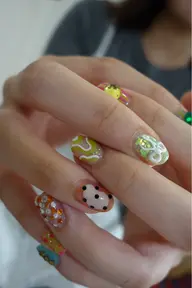 新入学おめでとう✨ミニモ学割！✨ご新規様オフ無しpopアート・ハデハデ✨ショートネイル限定！おまかせ！