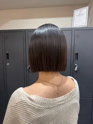 【就活応援クーポン📣】黒染めじゃないブルーブラックカラー➕前処理トリートメント