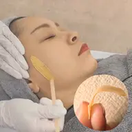 FaceWax　お肌の産毛をとってツルツルお肌のトーンUPに♪　※男性の髭脱毛は不可　髭以外のFaceはOKです😊