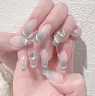 ［チップスカルプ］ワンホンマグネットフレンチ+2個大きパーツ（トレーニングメニュー、10日以内直し無料）