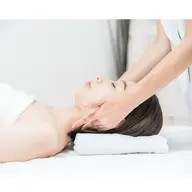 【ストレートネックケア付き】ハリ感アップエステ+トリートメントパック