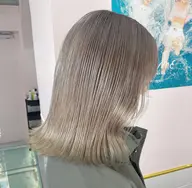 ✨✨カット+ケアブリーチ+カラー+内部ケアトリートメント✨✨#ケアブリーチ#ケアカラー#イルミナカラー