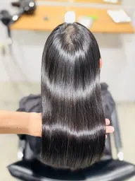 【カット+縮毛矯正+3stepトリートメント ￥13500 】✨癖でお悩みの方、髪が広がる方。ツヤのあるまとまった髪質へ