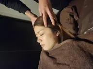 眼精疲労・ガチガチ肩こりに！ドライヘッドスパ(20分)+全身揉みほぐし(60分)セット