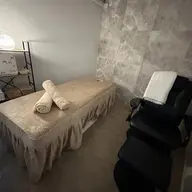 Foot (足つぼ)30分+Body care (もみほぐし)30分