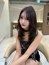 【学生限定🎀】韓国風ミディアムレイヤーカット🌷🦋+3stepトリートメント🌟💖