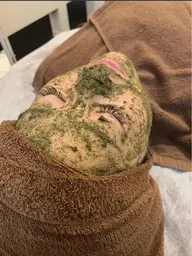 著名人やモデルSNSでも話題沸騰⚠️「🌿REVI陶肌トリートメント🌿」植物幹細胞を使用した結果重視のハーブピーリング