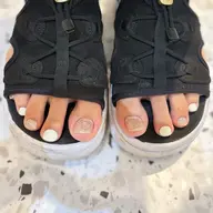 【ご新規様限定価格💗】フットネイル🦶初回オフ無料💅韓国ジェル🤍うる艶ワンカラー