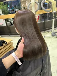 U25【圧倒的透明感！！】🥣艶々✨髪質改善カラー🥣+トリートメント🌀