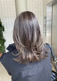 今だけマイクロバブル付❤️Livnaオリジナルクーポン❤️ハイライトしてオンカラーとカット◎