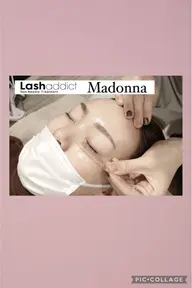 ✨まつ毛を覚醒させる育毛サロンケア✨ぐんぐん伸びるまつ育、まゆ育毛も出来ちゃいます💕