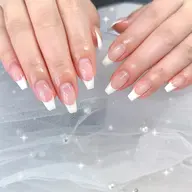 ≪フレンチネイル♪≫ベースカラー別途／オフ・ケア込み🪽