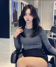 【🇰🇷韓国レイヤーカット🇰🇷】➕髪質改善ケアカラー👑➕毛髪強化トリートメント✨(韓国ヘア必須の艶髪用)💖