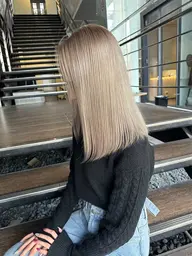 リタッチ✨️＋カラー🌈＋3stepトリートメント🫧🪽(ケアブリーチ＋¥2.000)