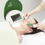 【人気の小顔ケア】その日に結果が出る!!EMSマシンを使用した今話題の表情筋リフトアップフェイシャル♪