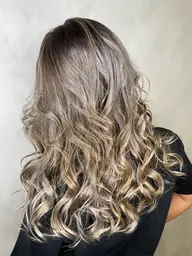 【外国人風】裾バレイヤージュカラー￥14,900