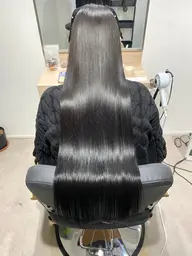 【パヤ毛、膨らみ、癖毛を改善する】美髪縮毛矯正メニュー