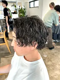 ☘️【平日限定】💫骨格補正メンズカット＋ツイスパorフェザーor波巻きorアイロンパーマ＋補修トリートメント✂︎