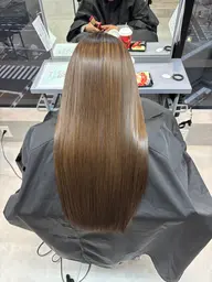 髪質改善美髪　ケアブロトリートメン¥11,000