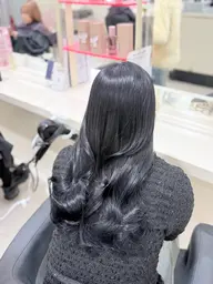 【ナチュラルな艶髪💫】ブリーチ無しで叶える暗髪カラー🦦🤍