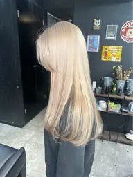 【🍋ミニモ学割🍋】ハイトーンケアリタッチ(リタッチ幅2cm以上 ＋¥100​〜​)＋カラー＋トリートメント