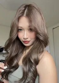 《👑ハイトーン極め✨》トリプルカラートリートメント付き¥9500🥰🩷