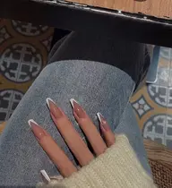 フレンチネイル