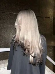 【初ブリーチの方限定】ケアブリーチダブルカラー✨️