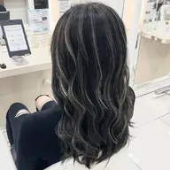 カット+コントラストハイライトカラー＋ケアトリートメント