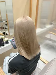 ブリーチリタッチカラー(2センチまで)+カット