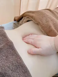 【便秘改善・ぽっこりお腹】これらを改善するための腸もみセラピー🩵