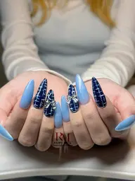 【持込デザイン可🙆♀️】チップ長さだし+4本デザインコース ⏰150分