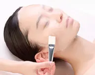 【ソフトピーリング付✨透明感UPフェイシャル40分】➕肌の健康診断お肌分析、プレゼント🎁付き!