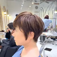 💫トップのボリュームが気になる方にオススメ💫ショートカット+ポイントパーマ+トリートメント