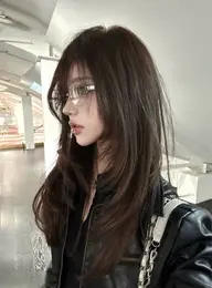 🤎韓国アイドル風ヘアーになりたい🤎レイヤーカット＋明るめベージュカラー＋髪質改善トリートメント＋コテ巻仕上げ🫧