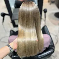 【ブリーチ／ハイダメージ向け】sins酸性ストレート＋メンテカット