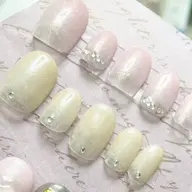 新規限定 お試しカラーグラデーション3980円SS5クリスタル10粒付き  ネイル初めての方、お呼ばれに軽くやりたいなど