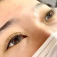 モチ定評🍒オフ&アイシャンプー無料 フラットラッシュ100本😋🍓バインドロック+1500円/カラエク+800円