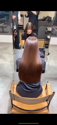 再来の方必見‼️艶髪カラーと最上級トリートメントが特別価格で🔥