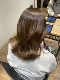 カラートリートメントカラー＋AujuaキューティクルケアTR￥12650