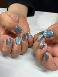 ご新規様限定‼️マグネットorフラッシュネイル（オフ込み）