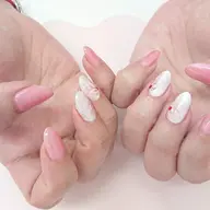 自爪の上のソフトジェルのオフ込みソフトジェル1カラー+アート4本（夜２０時以降の予約の場合夜料金+500）