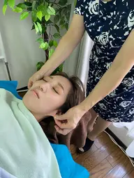 耳ツボマッサージ&耳ツボジュエリー