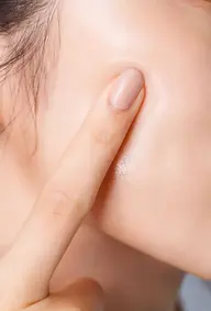 顔WAX脱毛１パーツ