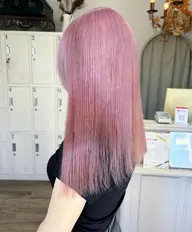 ブリーチオンカラー＆小顔カット✂️✨【ケアブリーチ➕ケアカラー➕小顔カット】💝ダメージ最小限！