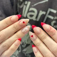 【オフ、ケア込み】フレンチネイル（ベースあり）